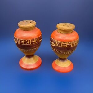 Mexico Handcrafted Wooden Red Black Salt & Pepper Shakers Vtg Folk Art Boho